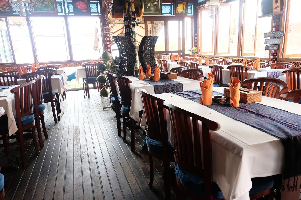 Kerti Beach Bungalow And Restaurant 파당바이 외부 사진
